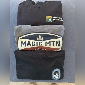 Bundle of 3 Ski Resort Logo Long Sleeve T-Shirts | Size Small